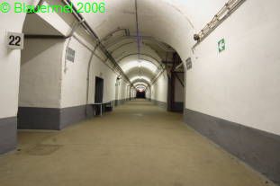 Tunnel ...