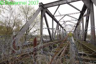 gesperrte Brücke